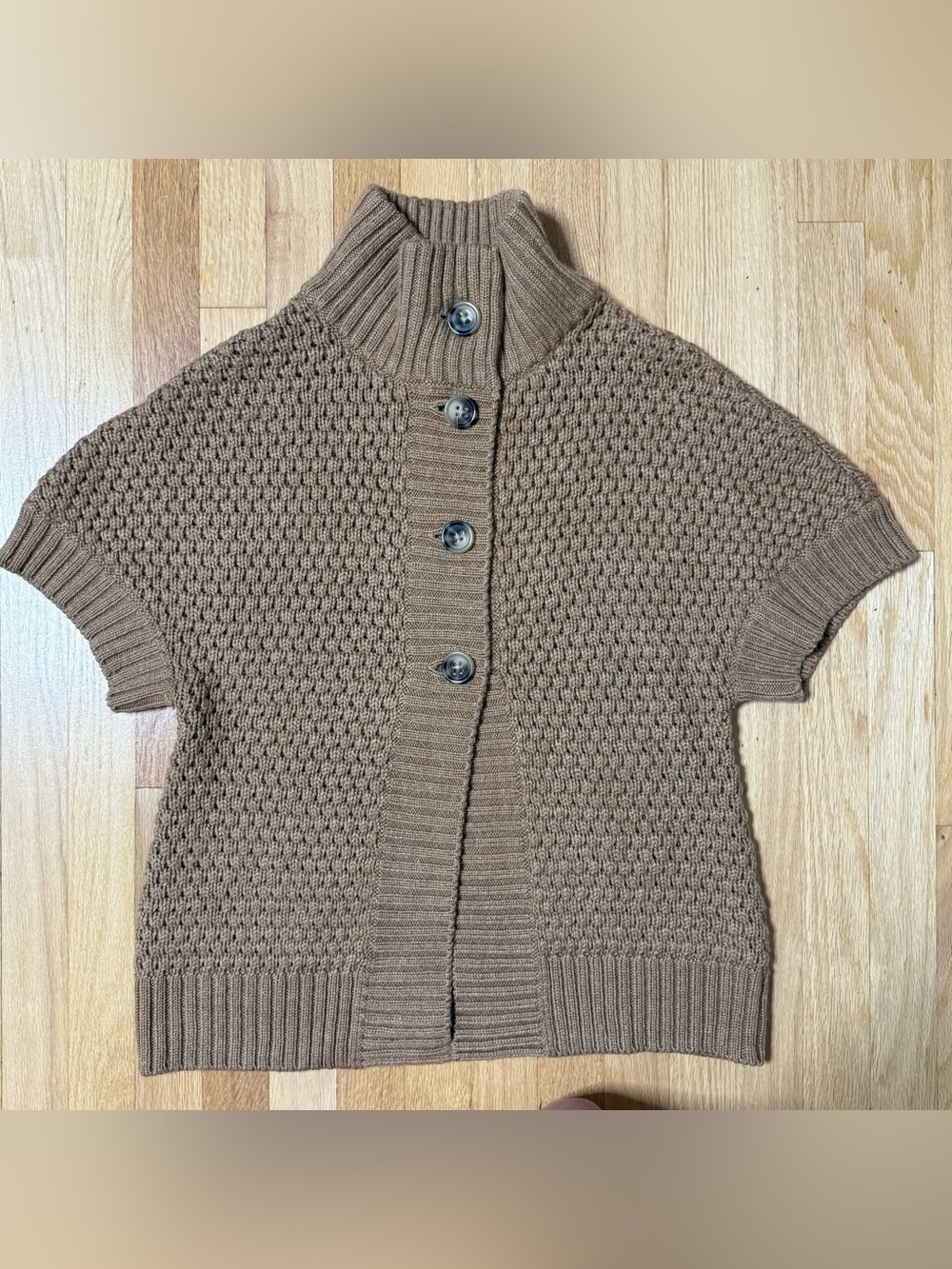 Womens Banana Republic Tan Brown Camel Short Sleeve Cardigan Sweater Medium Wool